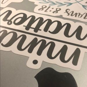 Meet your Posher, Chloe